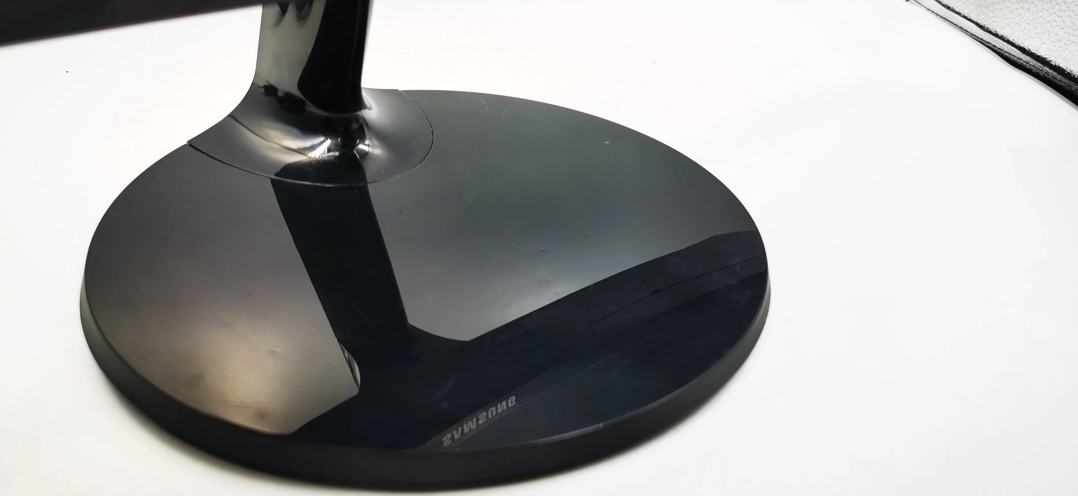 monitor-samsung-s24f354fhuxen-typ-matrycy-ips-pls