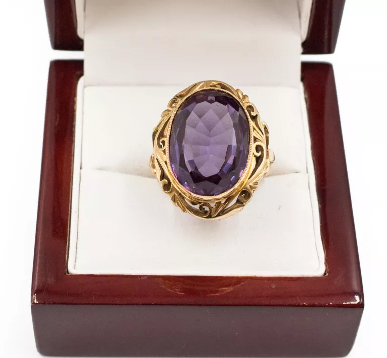 duzy-zloty-pierscionek-z-fioletowym-kamieniem-r24-stan-uzywany