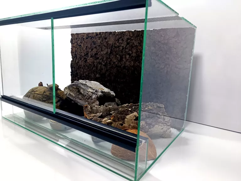 TERRARIUM 50X30X30 + AKCESORIA