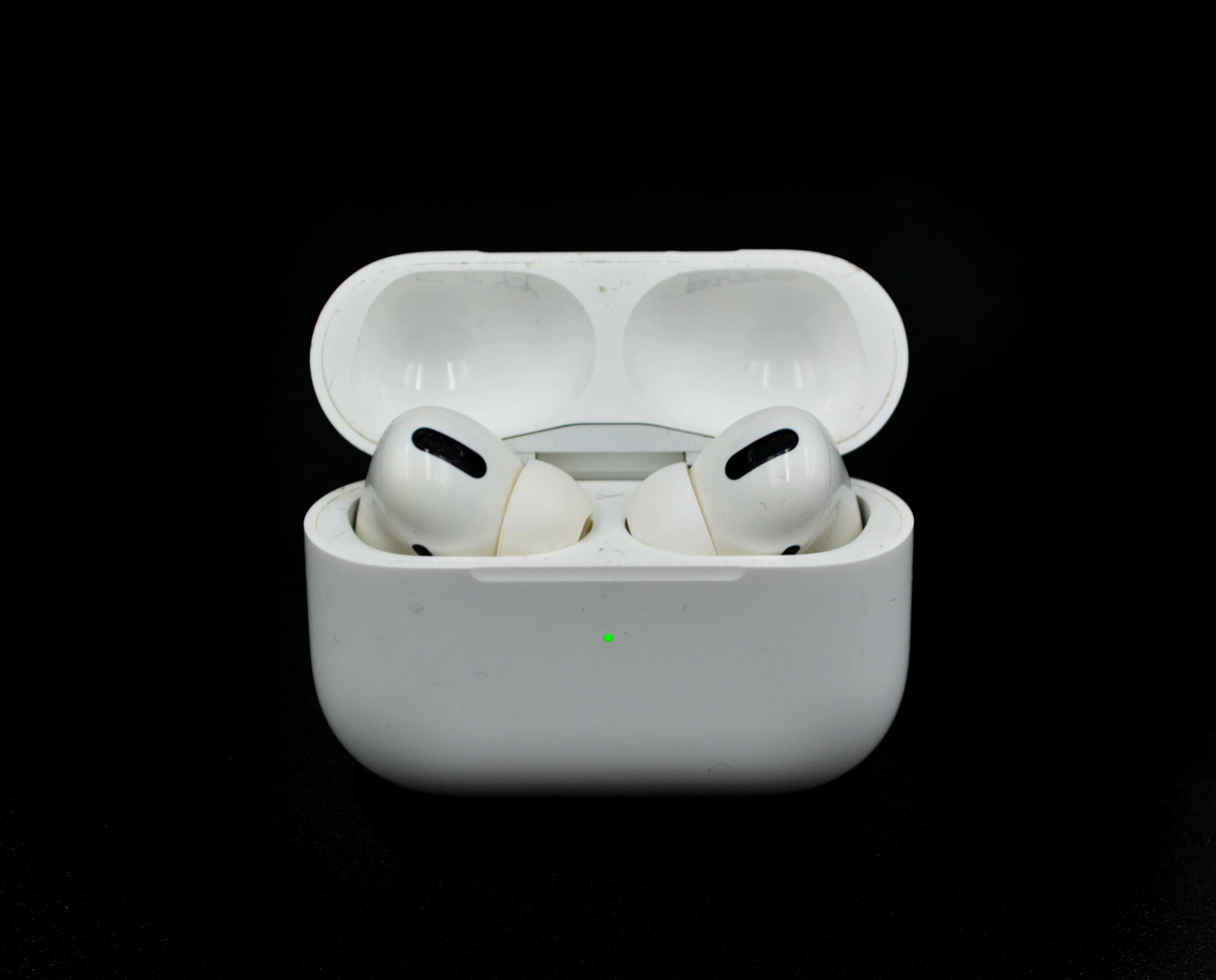 AirPods ProLightningエアポッツプロA2190 SŁUCHAWKI APPLE AIRPODS PRO A2190 OPIS | Bezprzewodowe