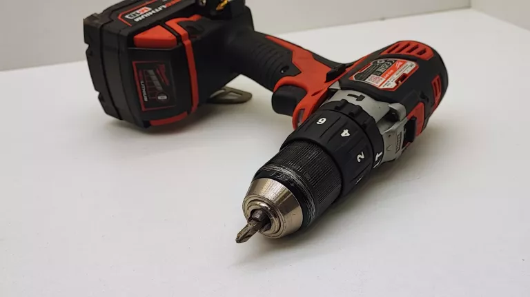 WKRĘTARKA MILWAUKEE M18 BPD-402C