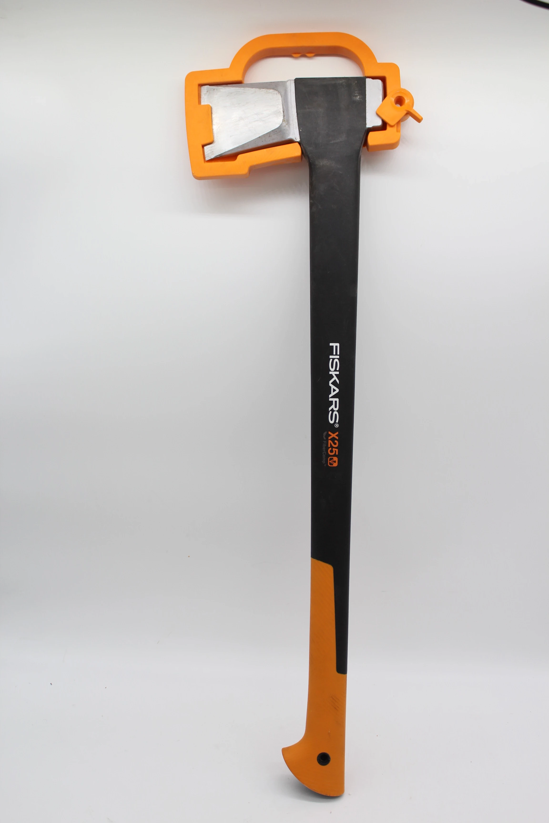 siekiera-fiskars-x25-stan-uzywany