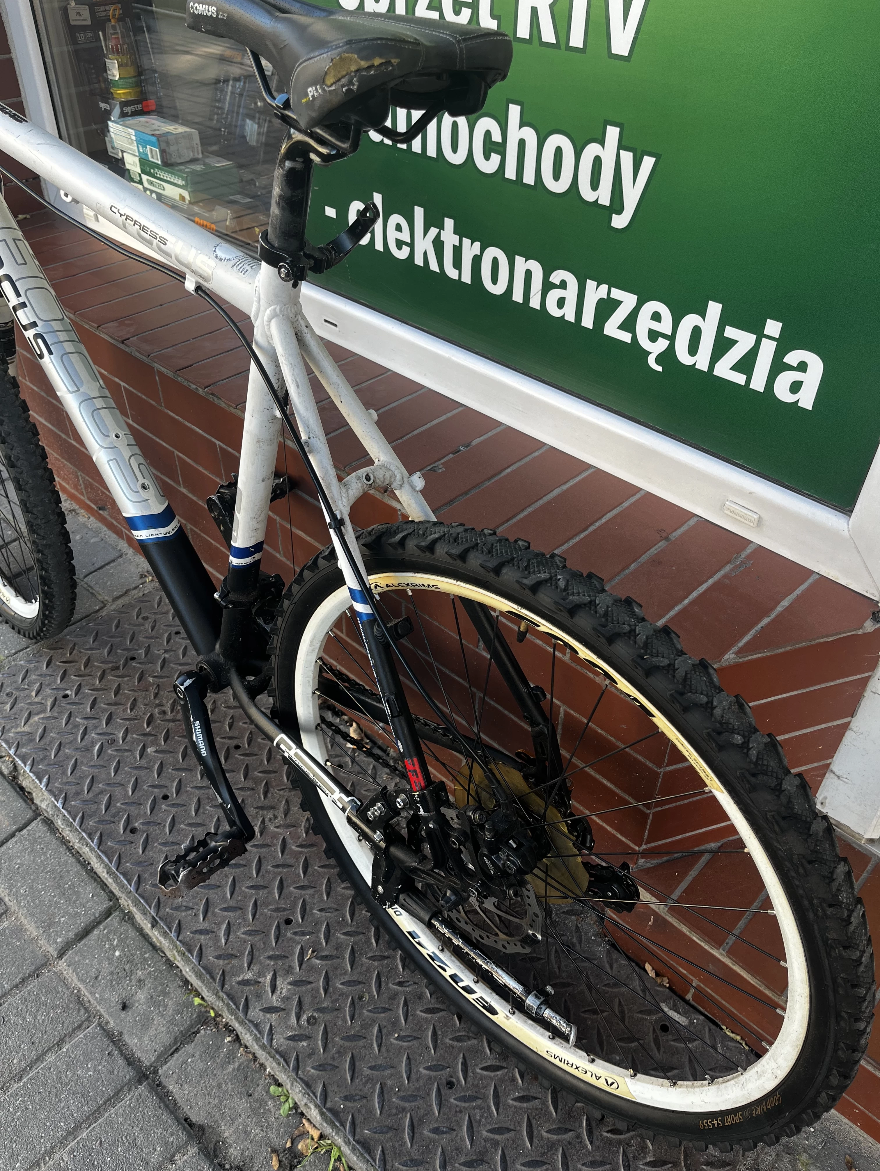 rower-focus-cypress-xl-sprawny-polecam-kolor-niebieski