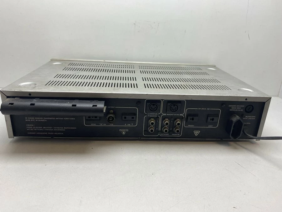 amplituner-stereo-tosca-aws306-komunikacja-brak