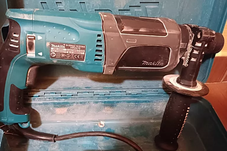mlotowiertarka-makita-hr2470-marka-makita