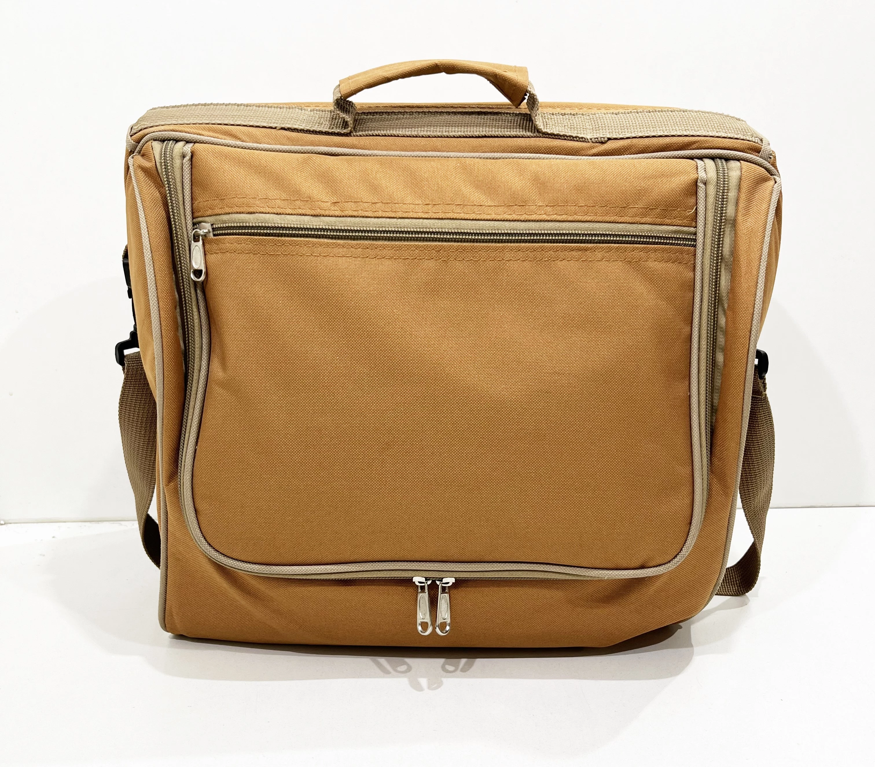 plecak-piknikowy-termiczny-zestaw-naczyn-4os-rynek-2-wlodawa