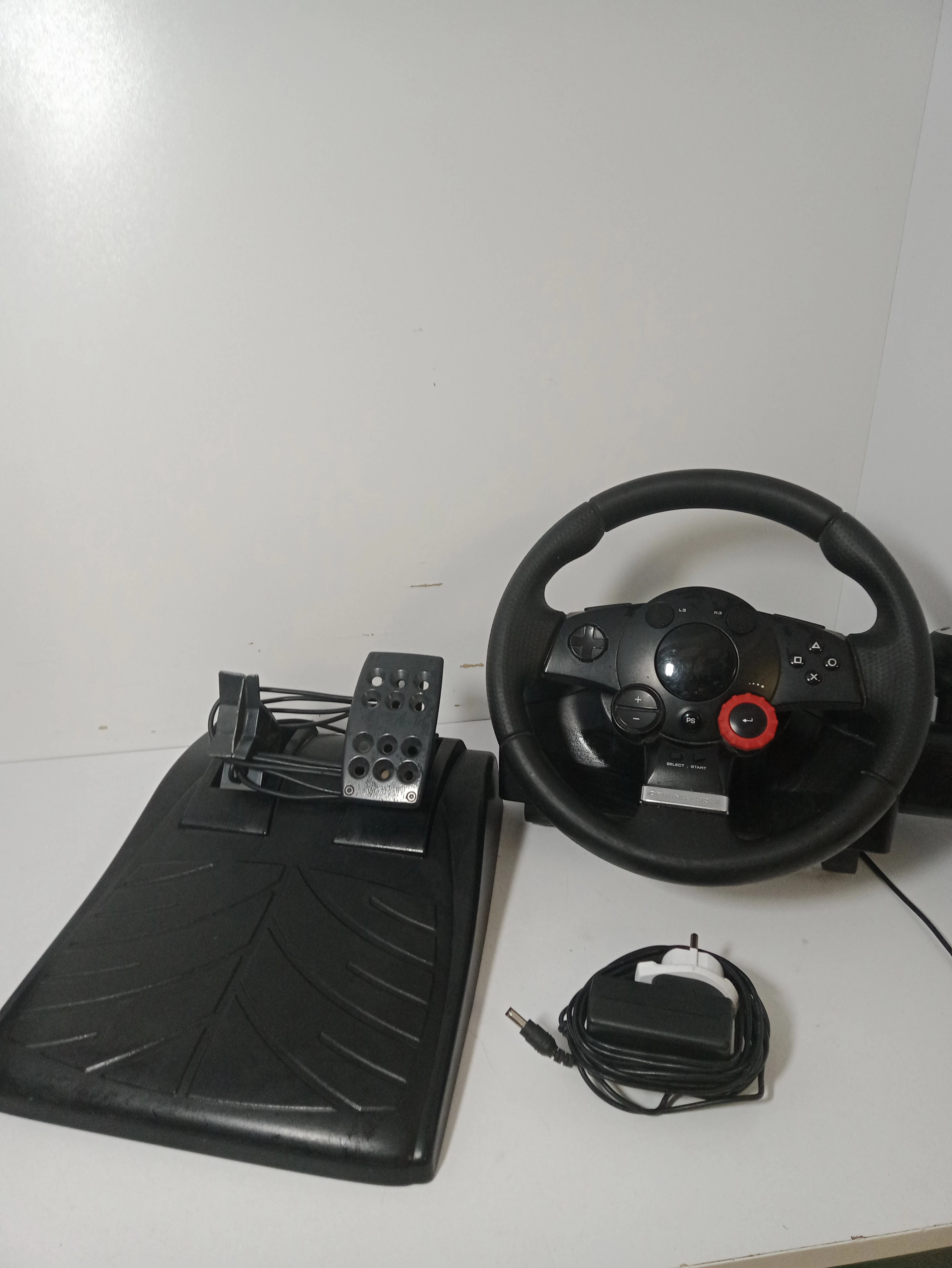 uzywana-kierownica-logitech-driving-force-gt-mazurskie-przedmiescie-10-biskupiec