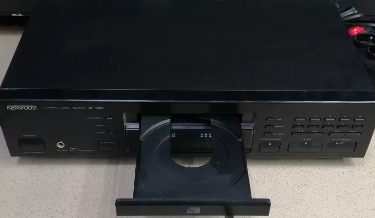 ODTWARZACZ CD KENWOOD DP-1050