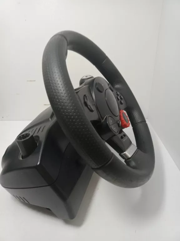 uzywana-kierownica-logitech-driving-force-gt-model-driving-force-gt