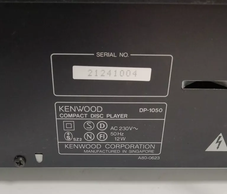 ODTWARZACZ CD KENWOOD DP-1050