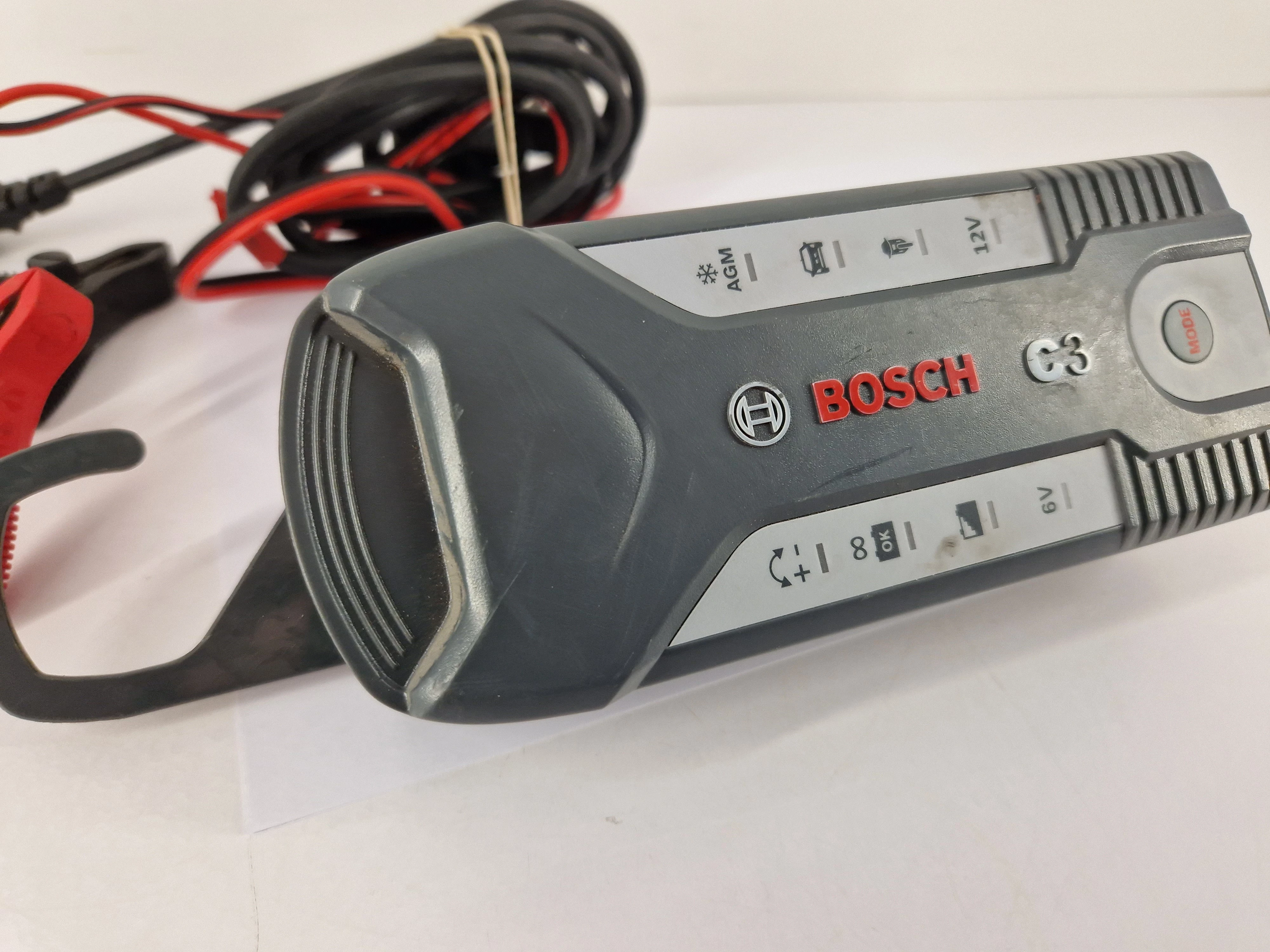 ladowarka-prostownik-bosch-c3-stan-uzywany