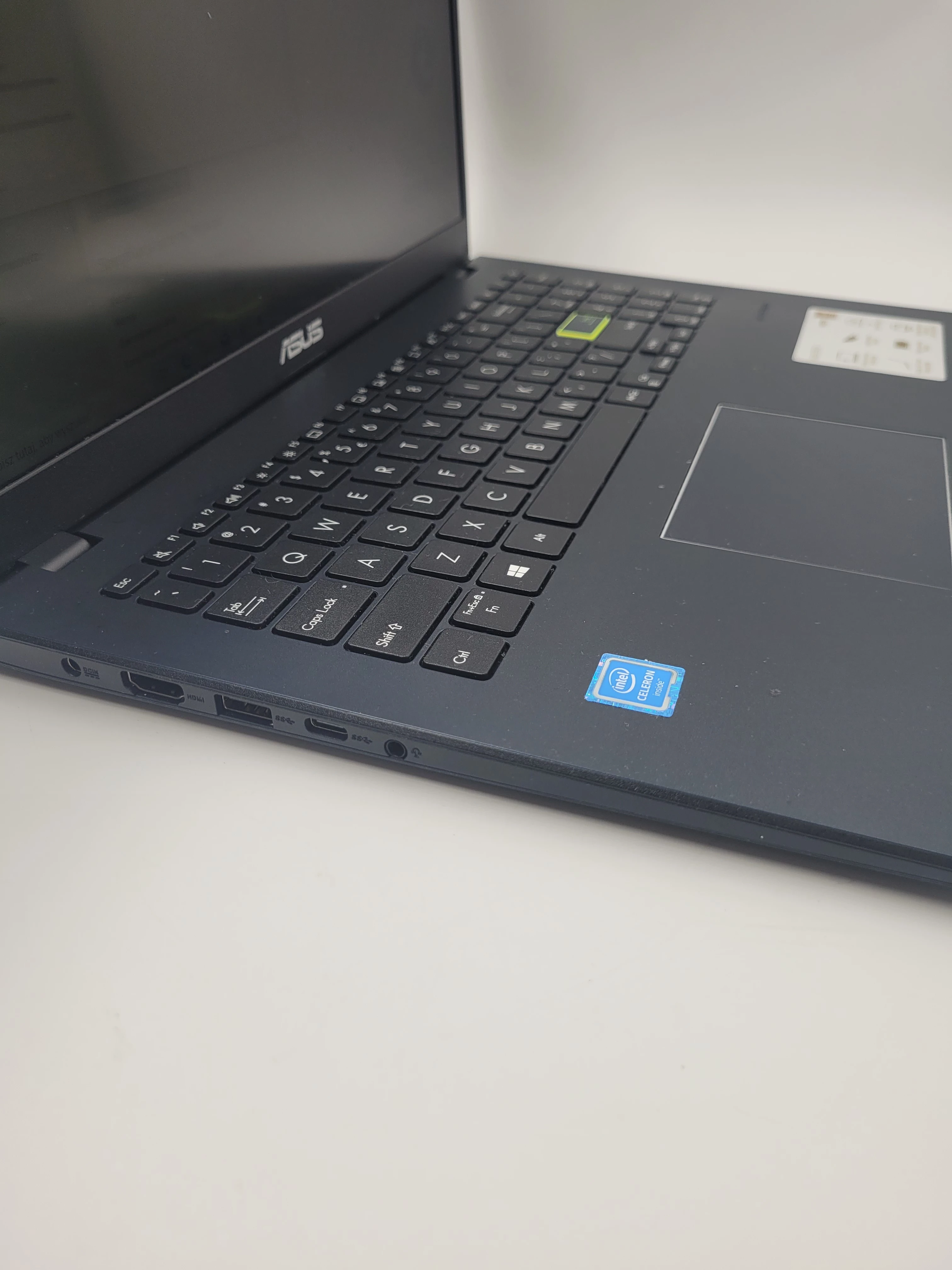 laptop-asus-e5104-gb256gb-ssdintel-celeronw10-wielkosc-pamieci-ram-200941-2177