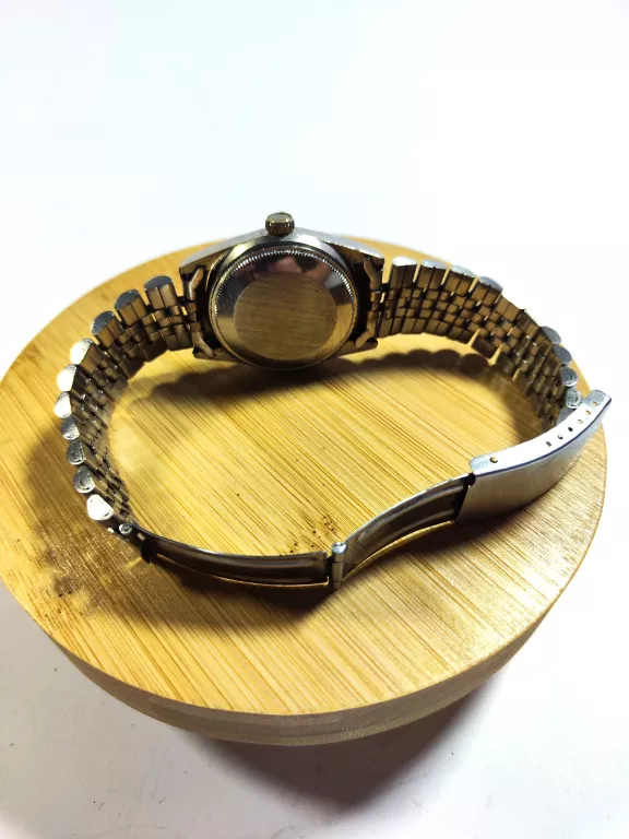 zegarek-rolex-replika-ksztalt-koperty-okragla