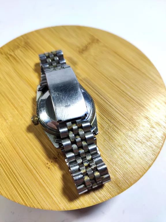 zegarek-rolex-replika-mechanizm-kwarcowy