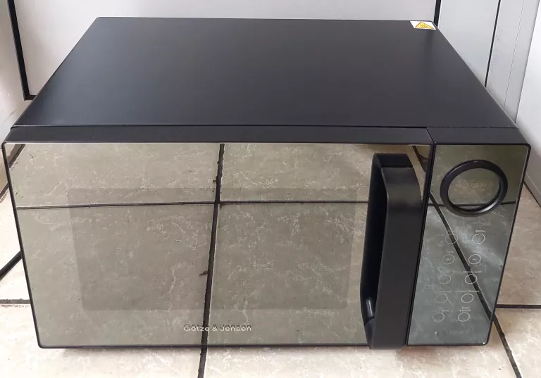 kuchenka-mikrofalowa-gotze-jensen-mo801k-stan-uzywany