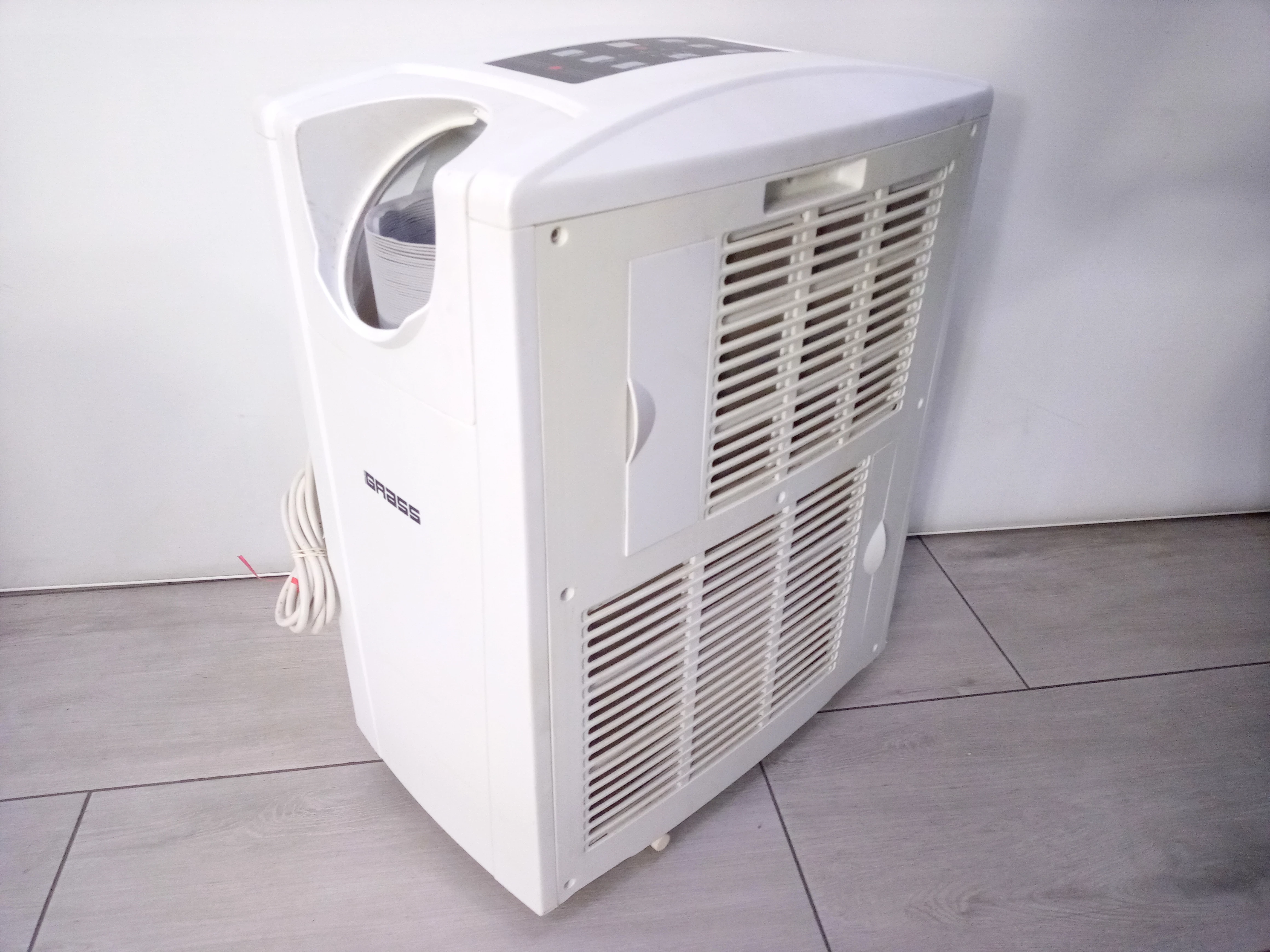 klimatyzator-ravanson-ky-9000-rura-i-pilot-moc-1