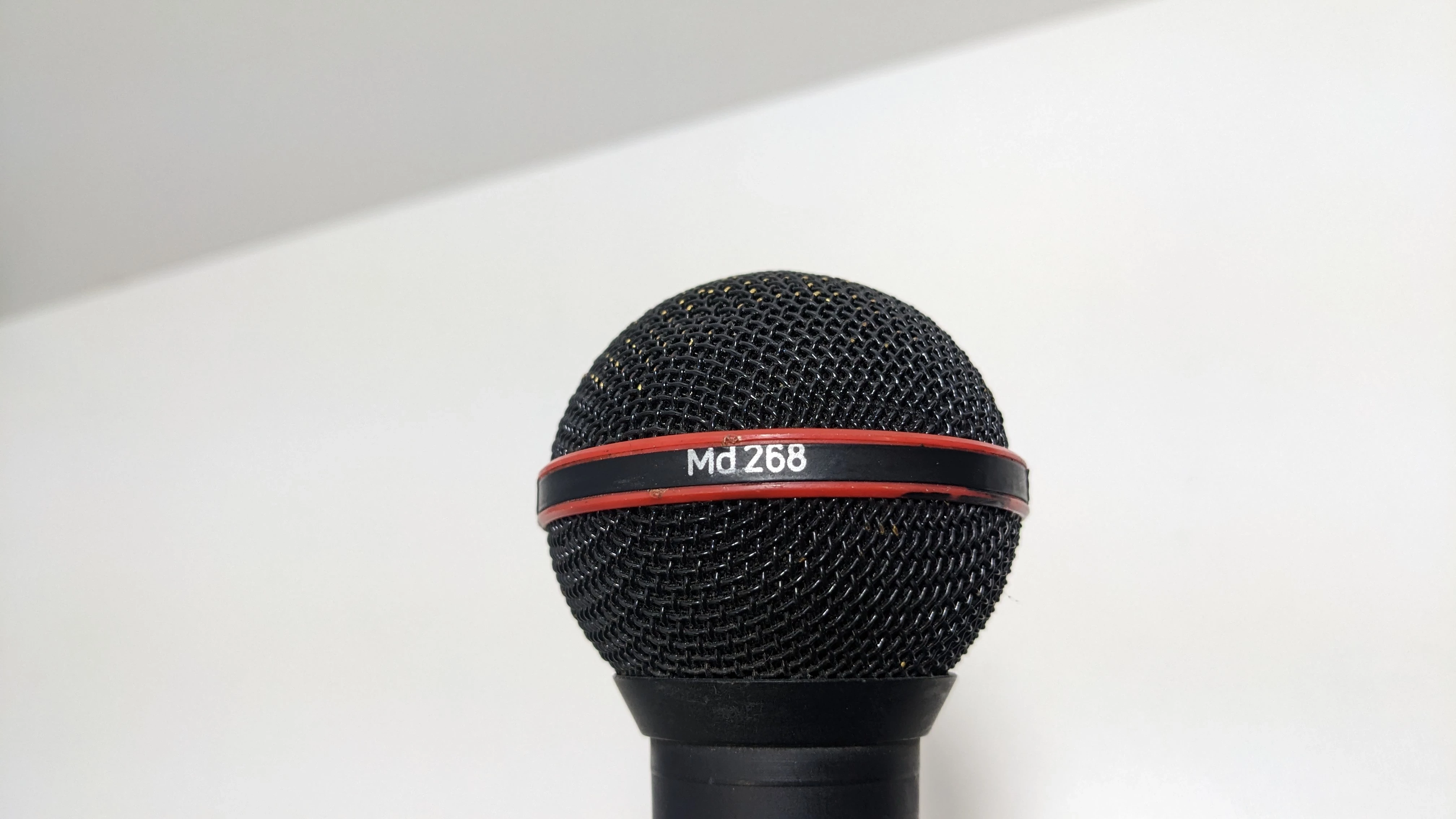 mikrofon-unitra-tonsil-md268-statyw-uszkodzony-kod-producenta-md268