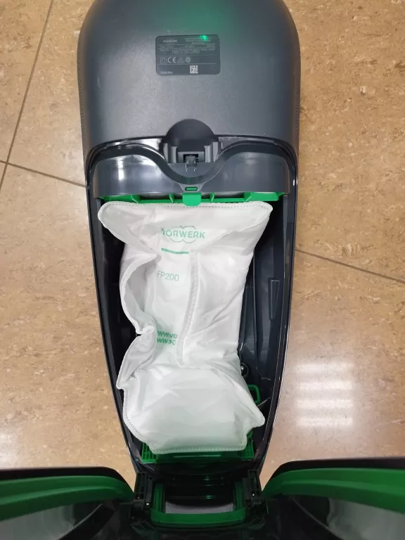 odkurzacz-vorwerk-folletto-aspirapolvere-vk-220-s-product-id-5d8e0236-ae2f-4f4e-8a54-ee8e179f0643