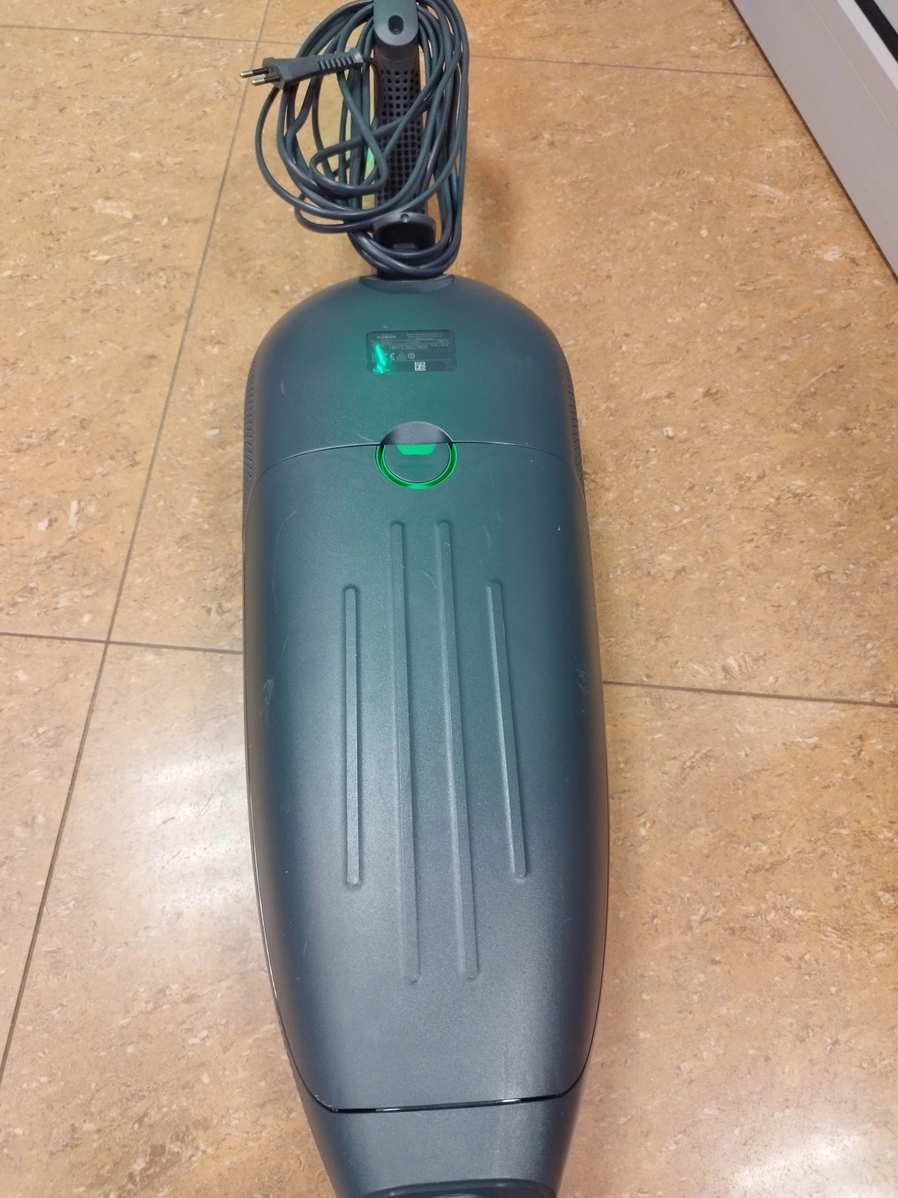 odkurzacz-vorwerk-folletto-aspirapolvere-vk-220-s-marka-vorwerk