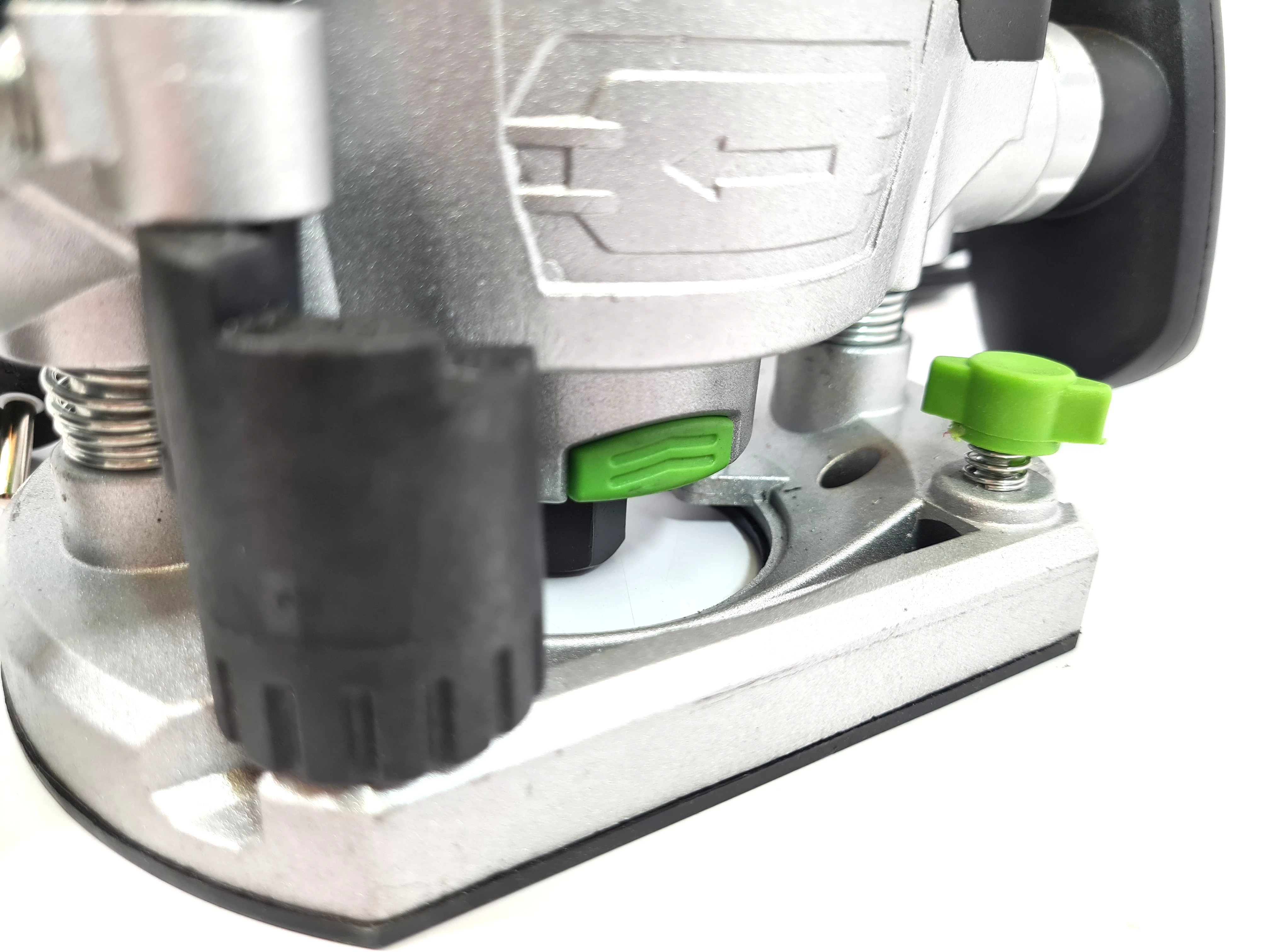 frezarka-gornowrzecionowa-niteo-1200w-zasilanie-sieciowe