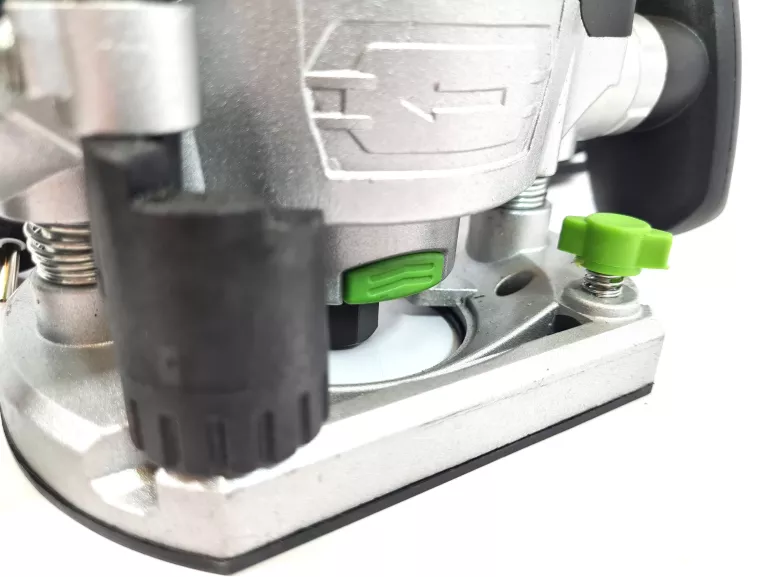 frezarka-gornowrzecionowa-niteo-1200w-zasilanie-sieciowe