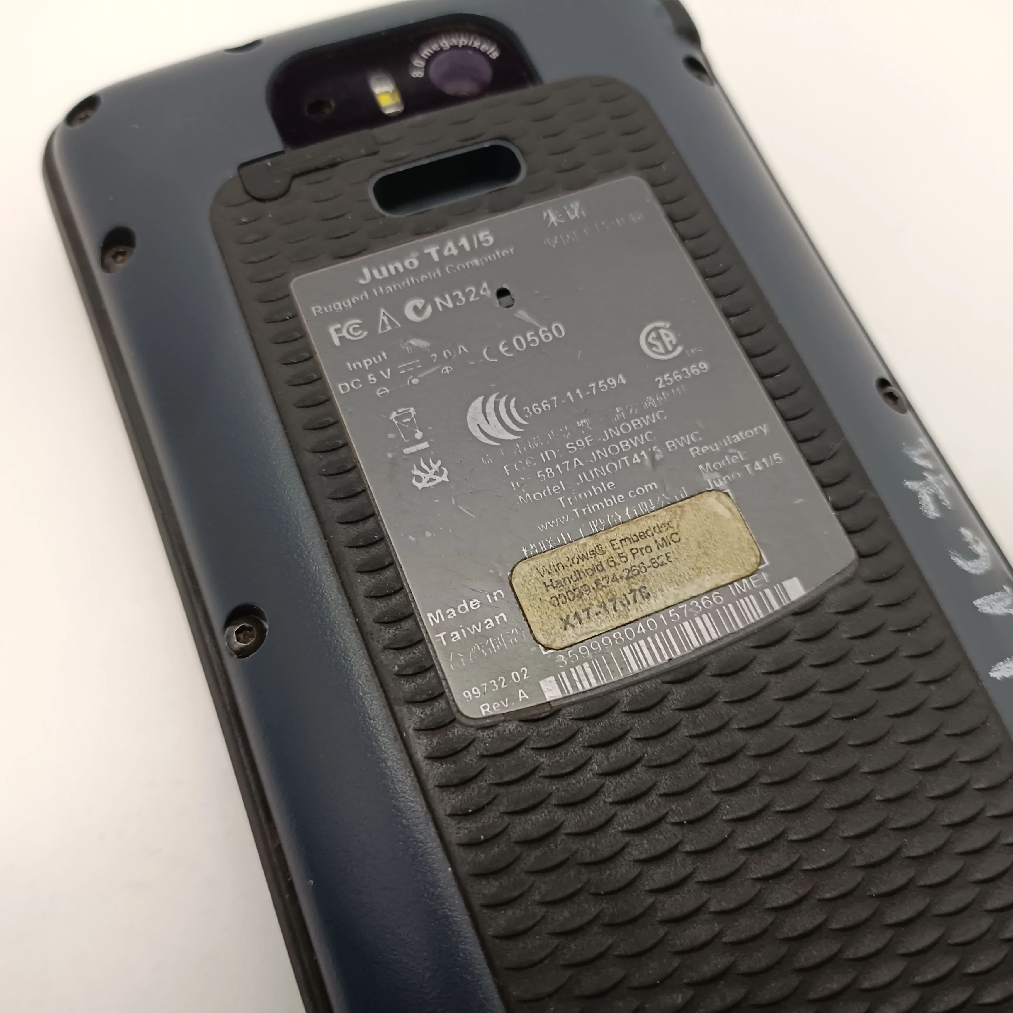 telefon-telefon-satelitarny-juno-t415-at-opis-ean-gtin-753759186265