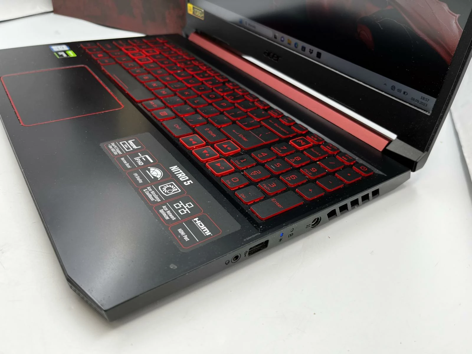laptop-acer-nitro-5-an515-54-i5-9300-8512gb-ssd-gtx1050-przekatna-ekranu-156