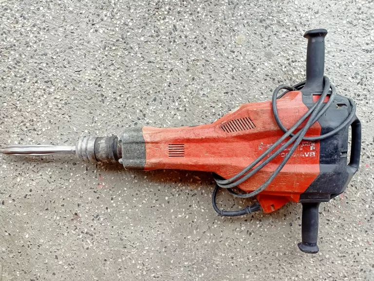 MŁOT WYBURZENIOWY HILTI TE-2000 AVR