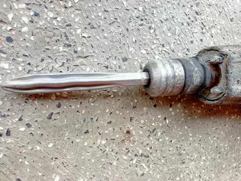 MŁOT WYBURZENIOWY HILTI TE-2000 AVR