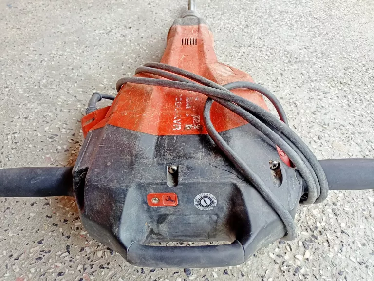 MŁOT WYBURZENIOWY HILTI TE-2000 AVR