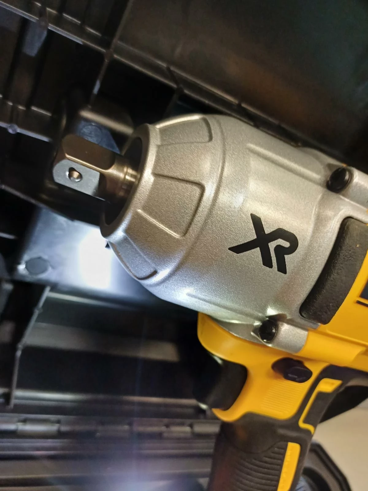 klucz-udarowy-dewalt-dcf899p2-komplet-igla-marka-dewalt