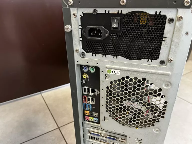 KOMPUTER AMD FX8300 8GB/250GB SSD GF GTX550TI