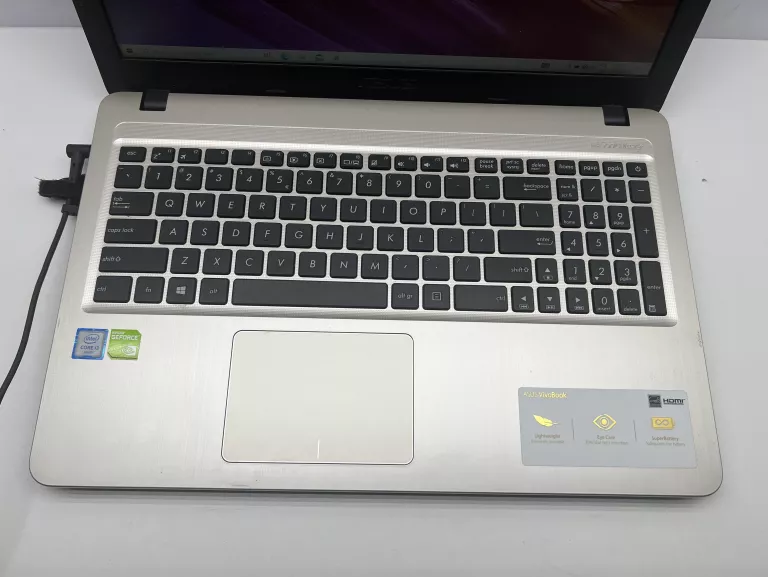 LAPTOP ASUS R540UB-DM084T 15,6 " INTEL CORE I3 4 GB / 1128 GB