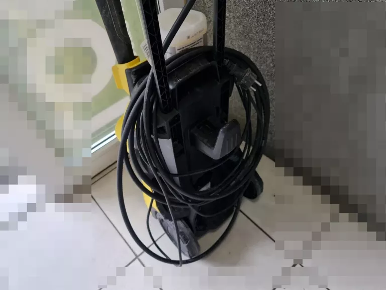 myjka-cisnieniowa-karcher-k4-full-control-napiecie-zasilania-230