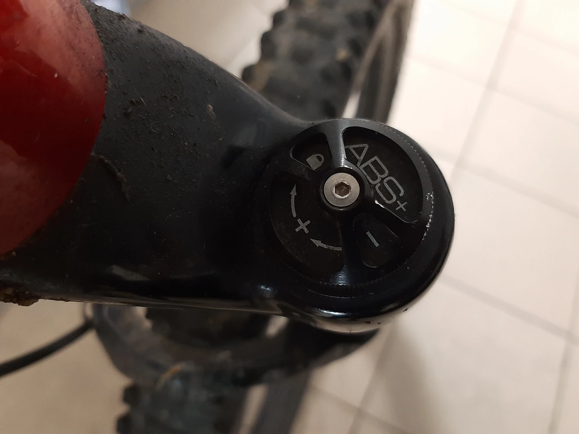 rower-wyczynowy-dartmoor-hornet-red-devil-2020-kod-producenta-dart-a0539