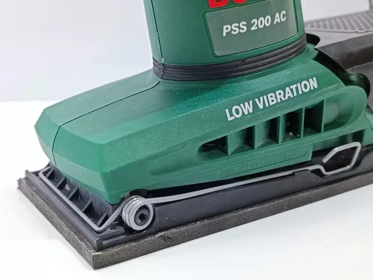 SZLIFIERKA OSCYLACYJNA BOSCH PSS 200 AC