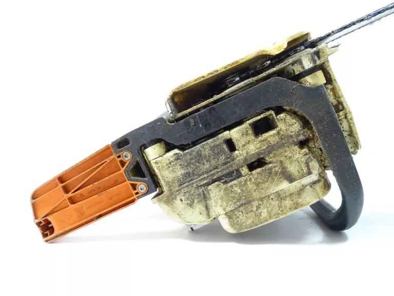 PILARKA SPALINOWA STIHL MS 230 B/N