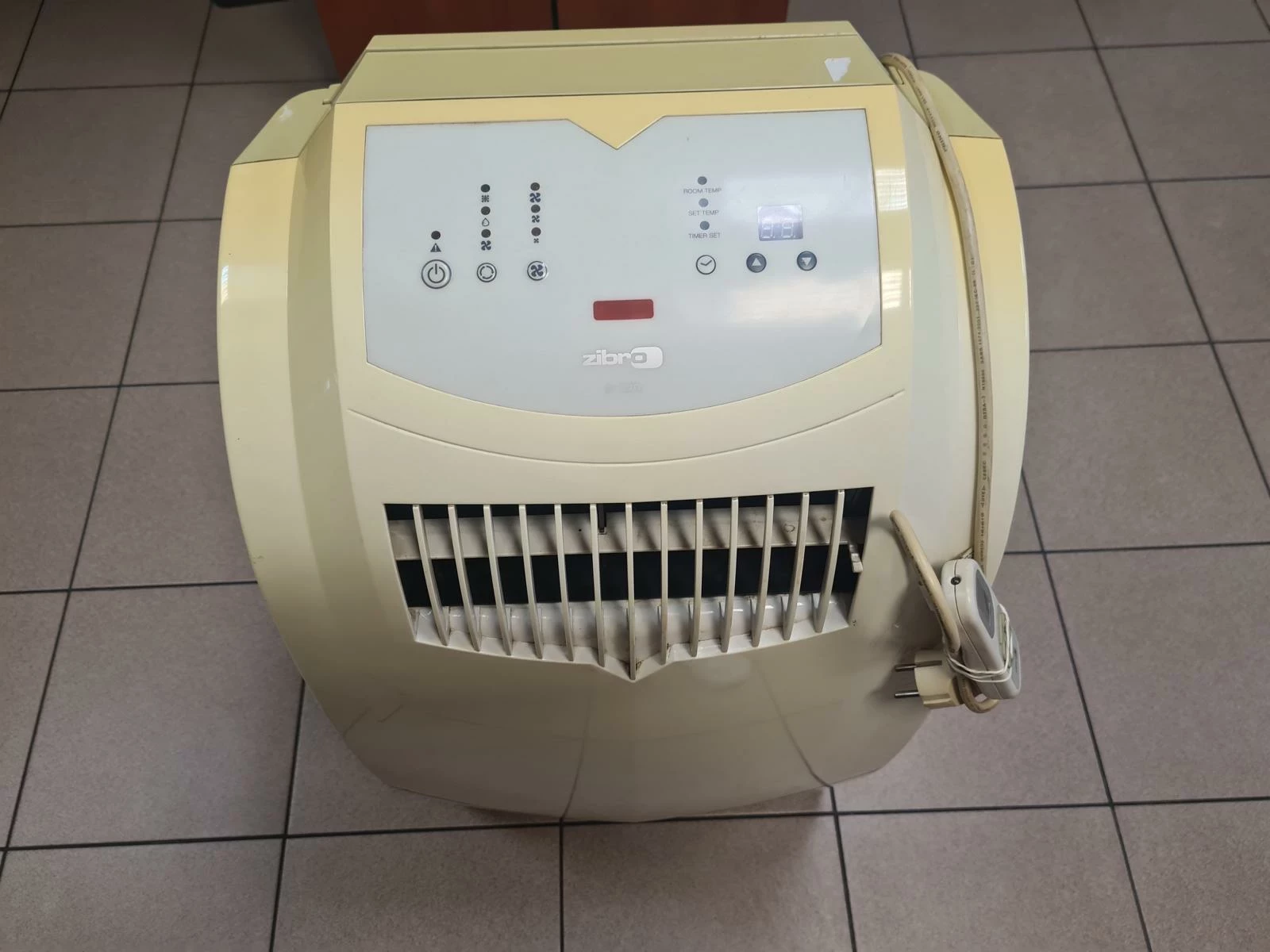 klimatyzator-zibro-p-129-pilot-stan-uzywany