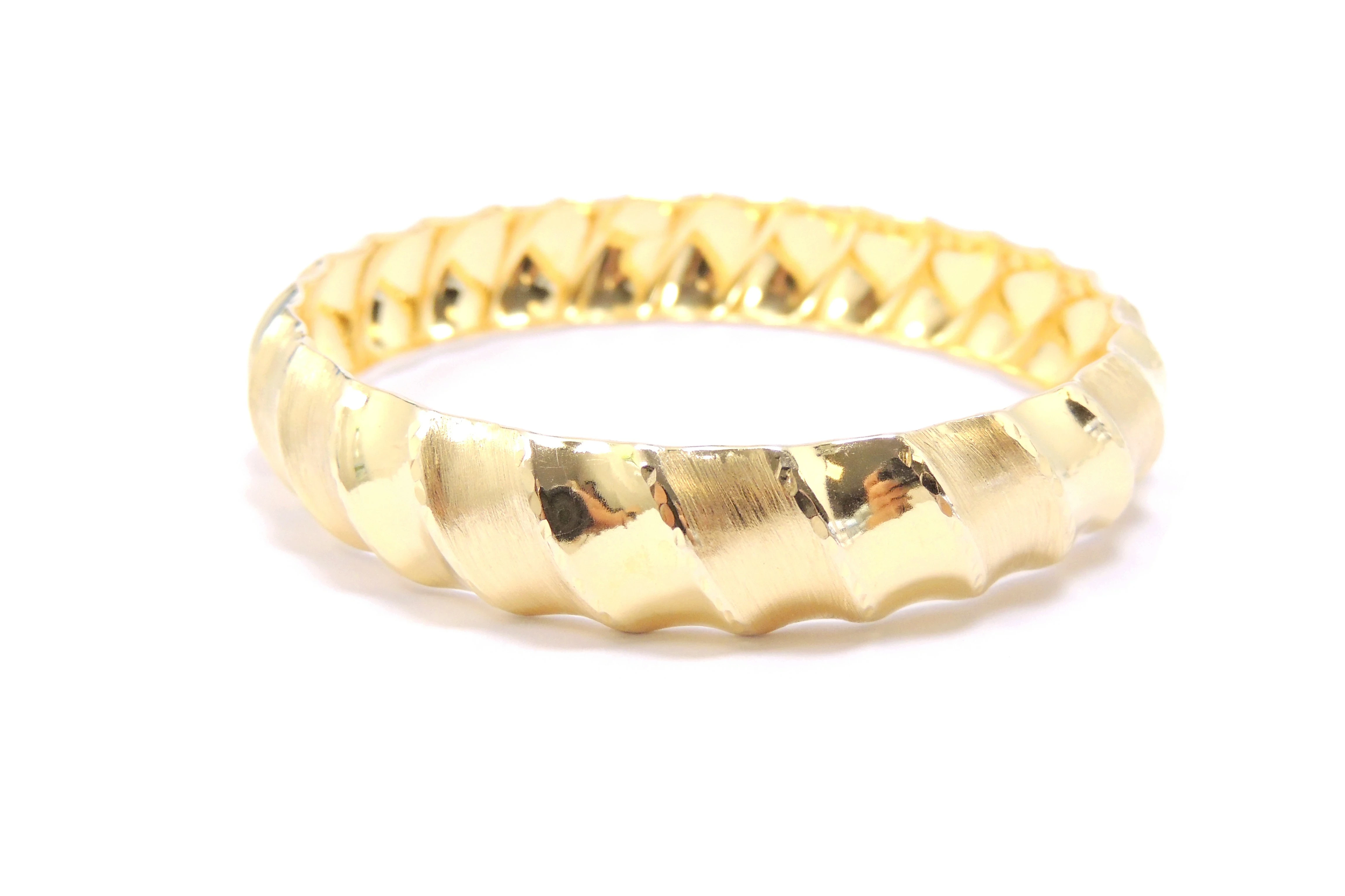 piekna-zlota-bransoletka-sztywna-585-1040g-rodzaj-klasyczne