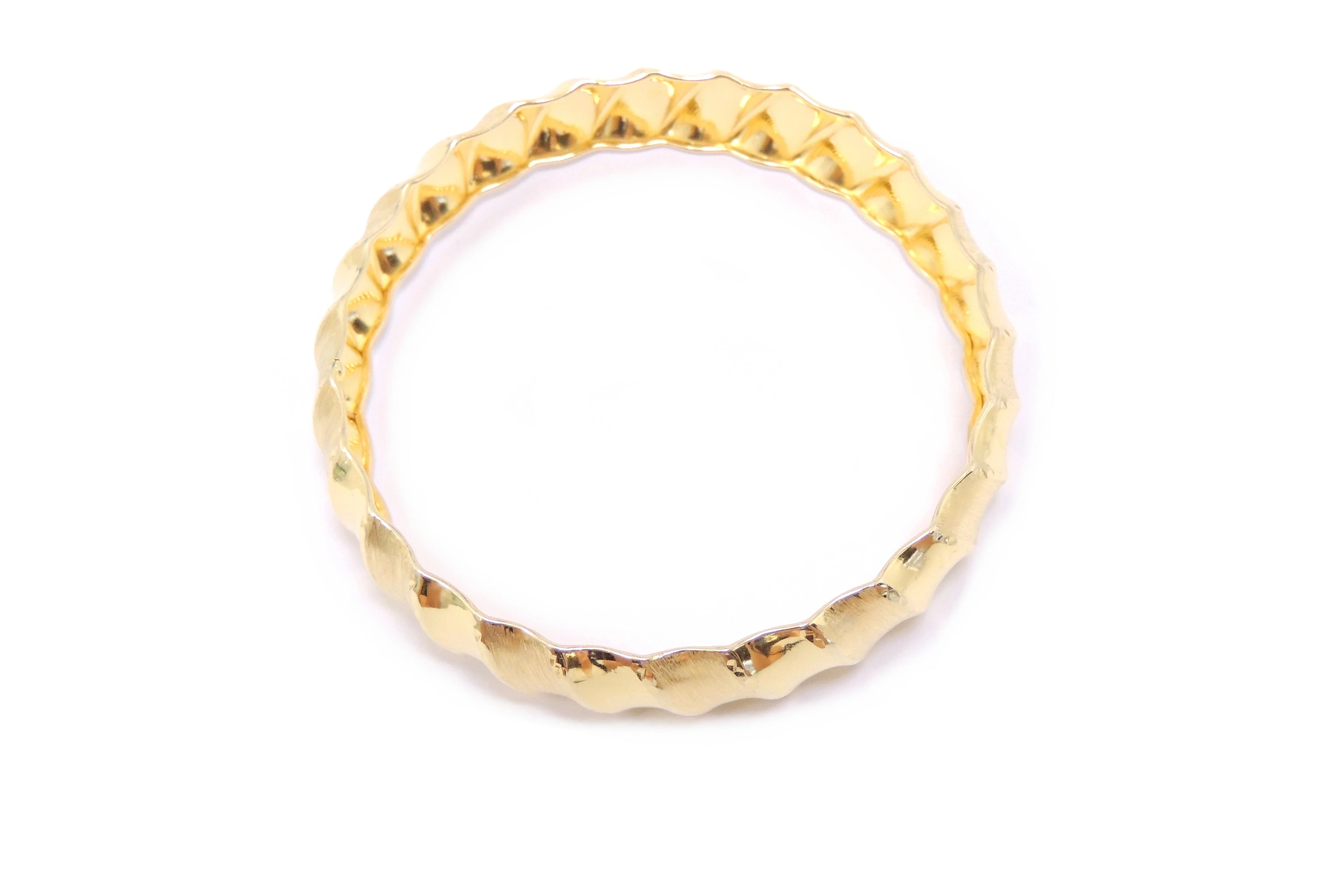 piekna-zlota-bransoletka-sztywna-585-1040g-material-zloto