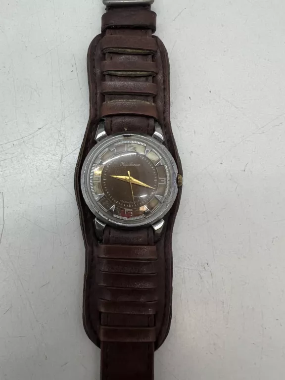 zegarek-kupobckue-nakrecany-stan-uzywany