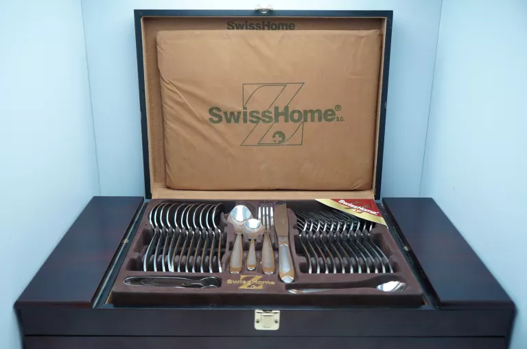 ZESTAW SZTUĆCOW SWISS HOME WALIZKA