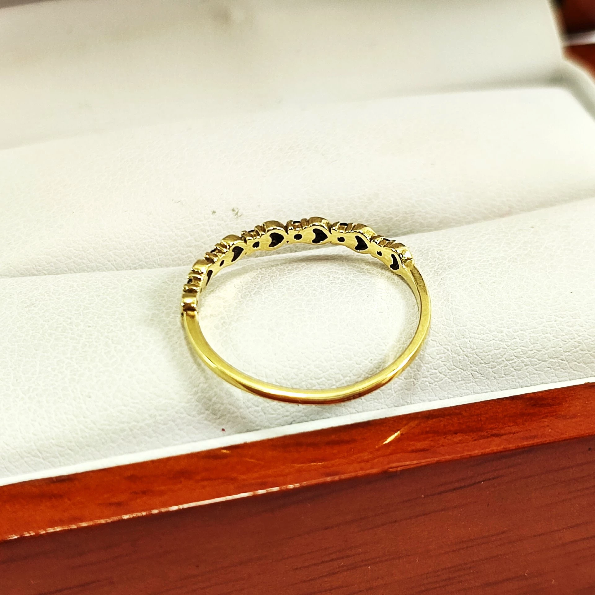 zloty-pierscionek-333-096-g-rozmiar-16-rodzaj-wyrob-jubilerski