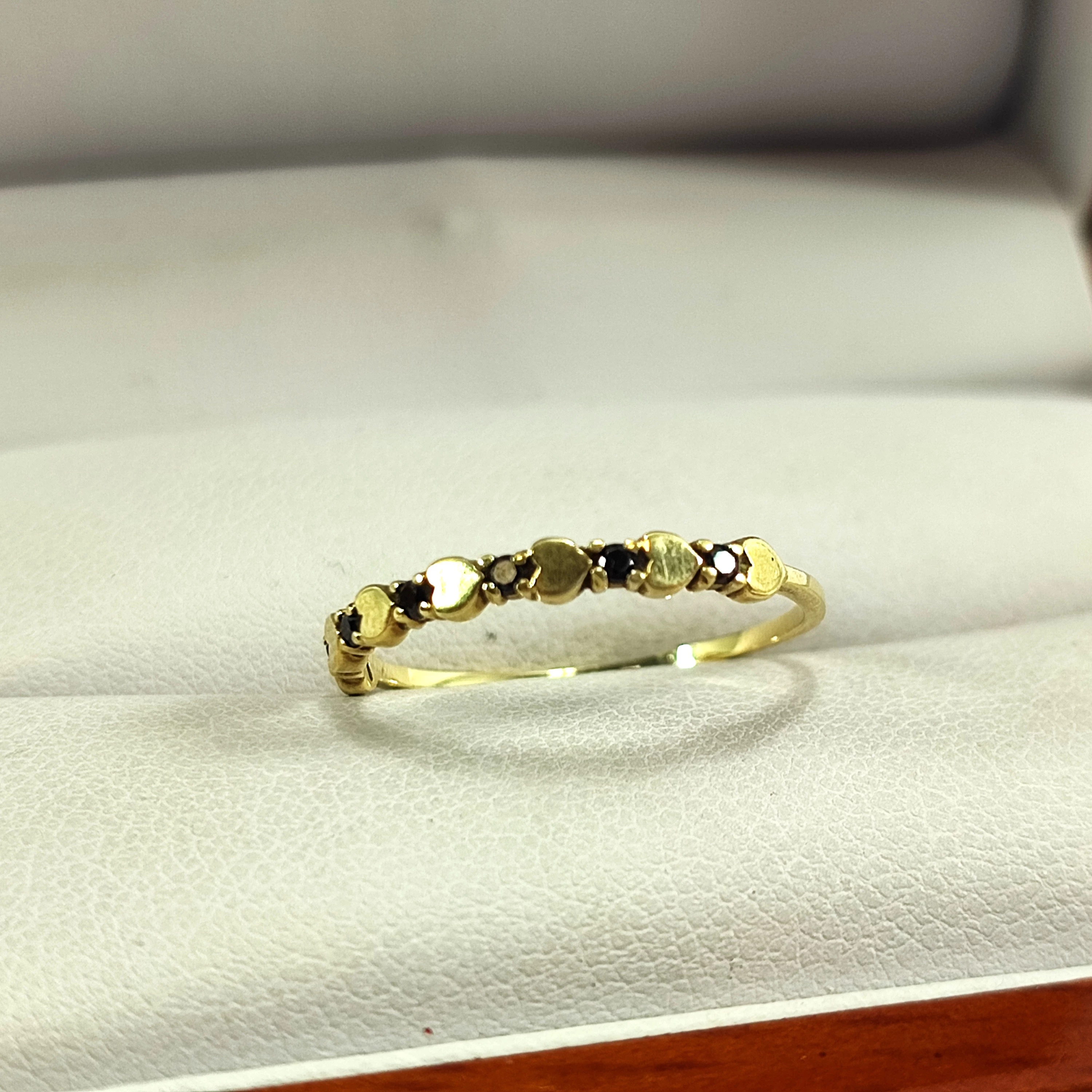 zloty-pierscionek-333-096-g-rozmiar-16-stan-uzywany