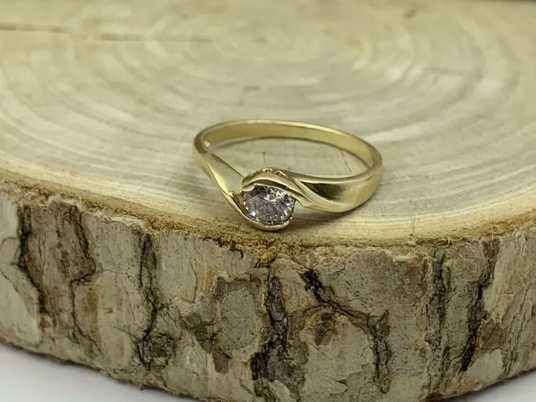 zloty-pierscionek-p-5852gr-13-stan-11323-2