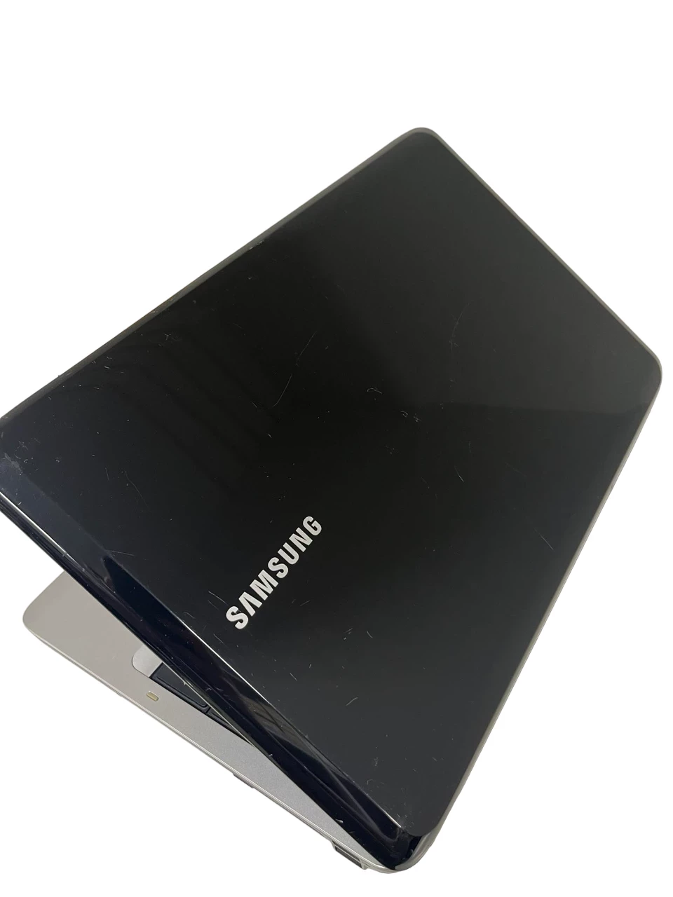 laptop-samsung-rv510-przekatna-ekranu-1560