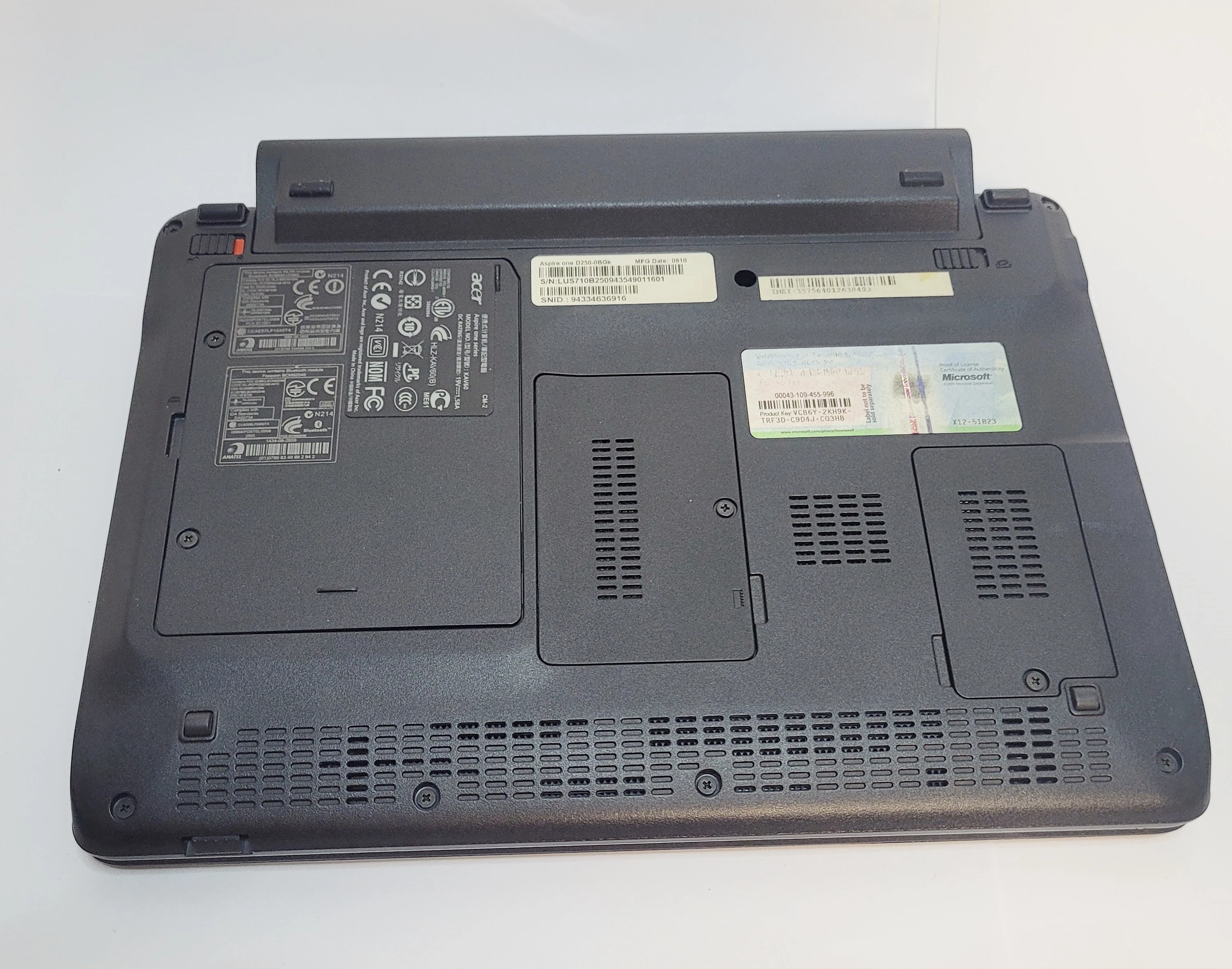 laptop-acer-aspire-one-kav60-przekatna-ekranu-1000