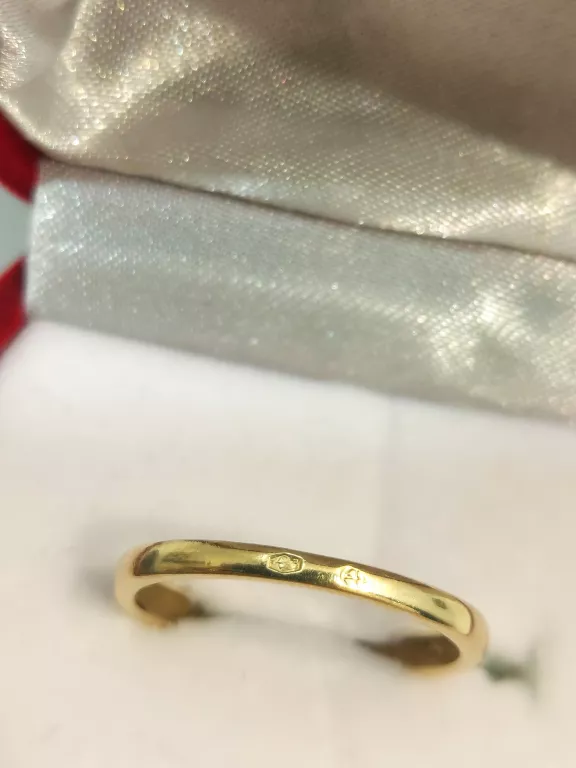 zloty-pierscionek-rodzaj-wyrob-jubilerski