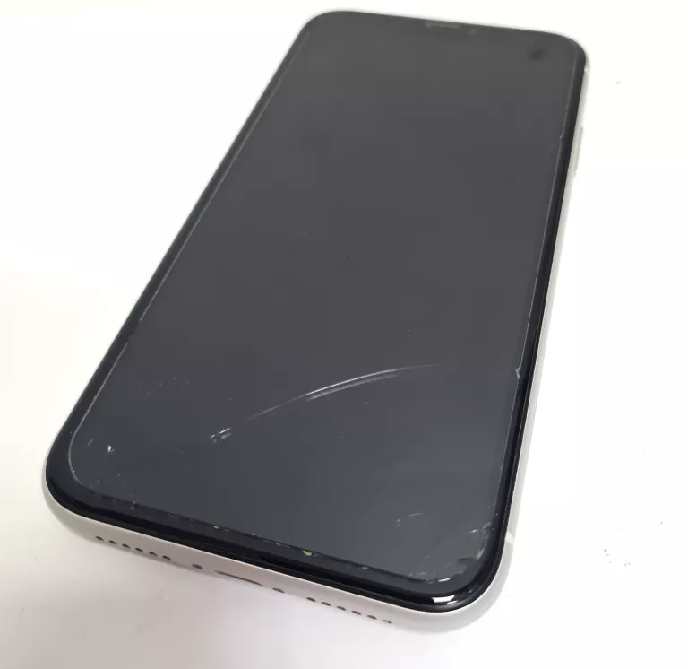 telefon-iphone-xr-64gb85polecam-ean-gtin-0190198770707