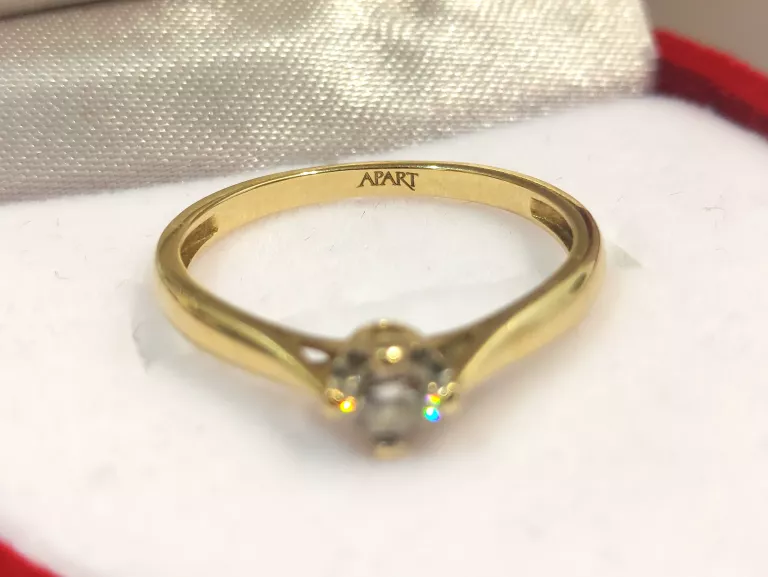 zloty-pierscionek-kamien-brylant